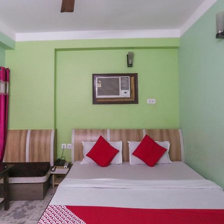 Oyo 60609 Hotel Tanushree Rampurhat Esterno foto