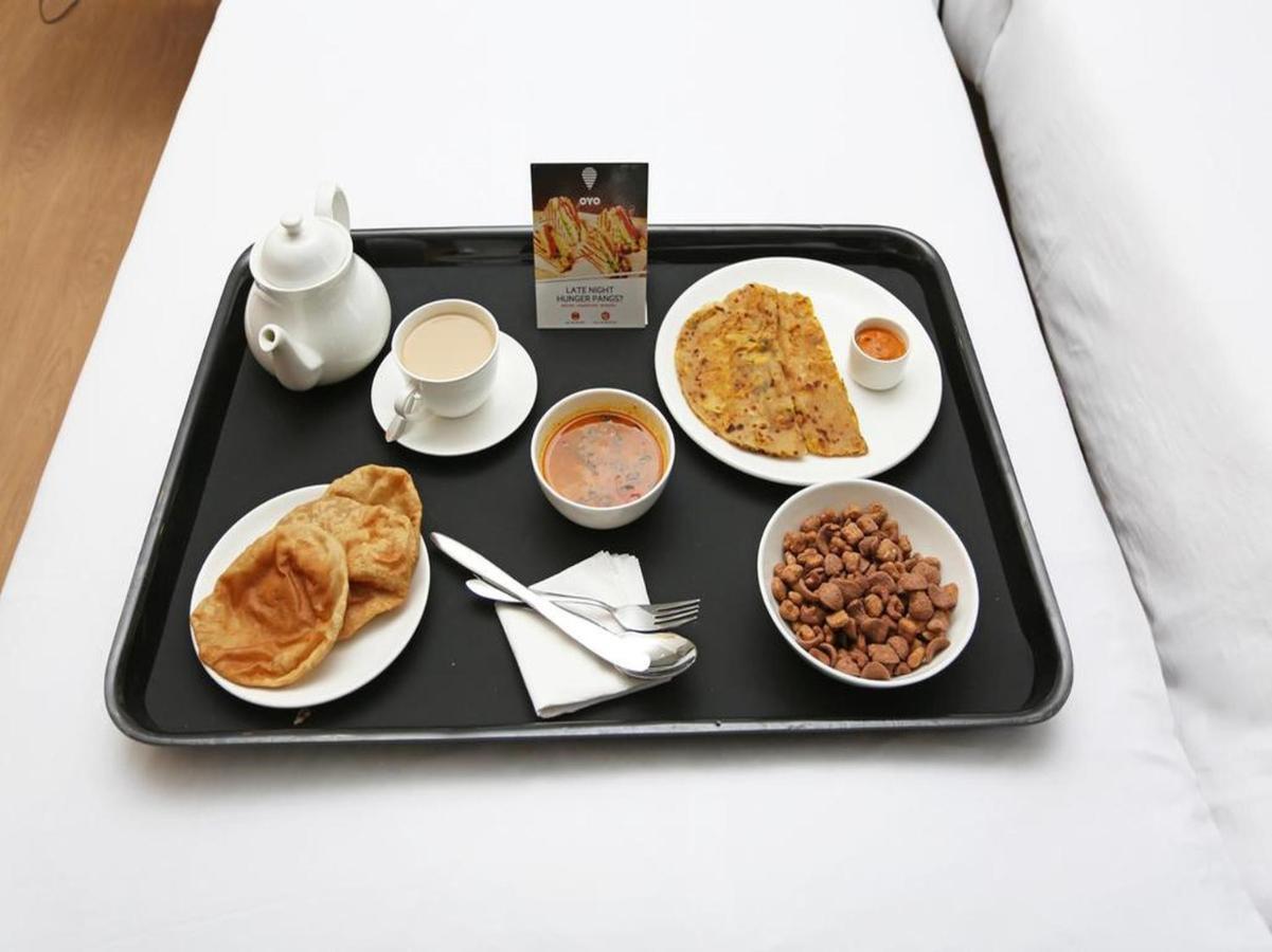 Oyo 60609 Hotel Tanushree Rampurhat Esterno foto