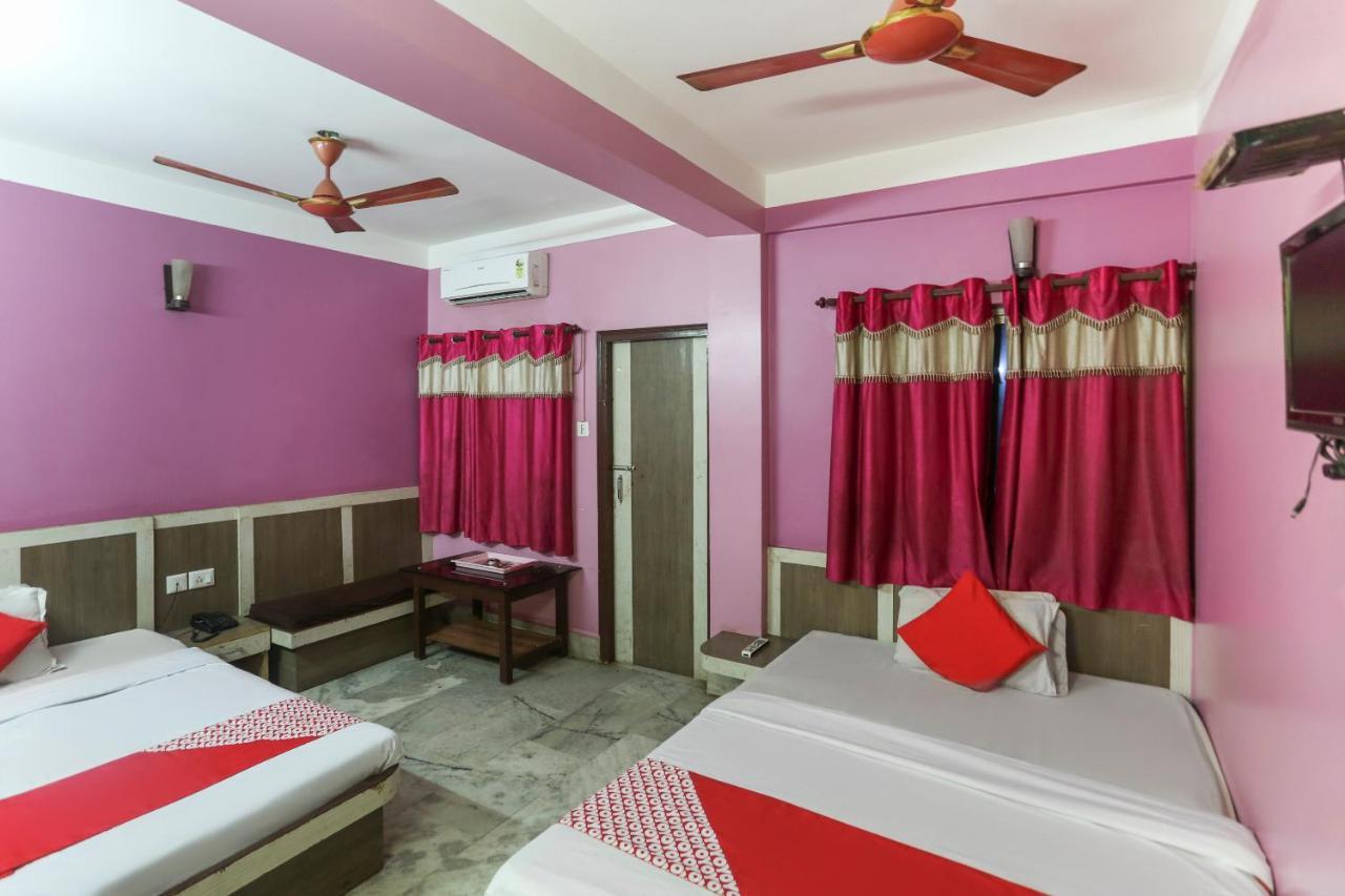 Oyo 60609 Hotel Tanushree Rampurhat Esterno foto