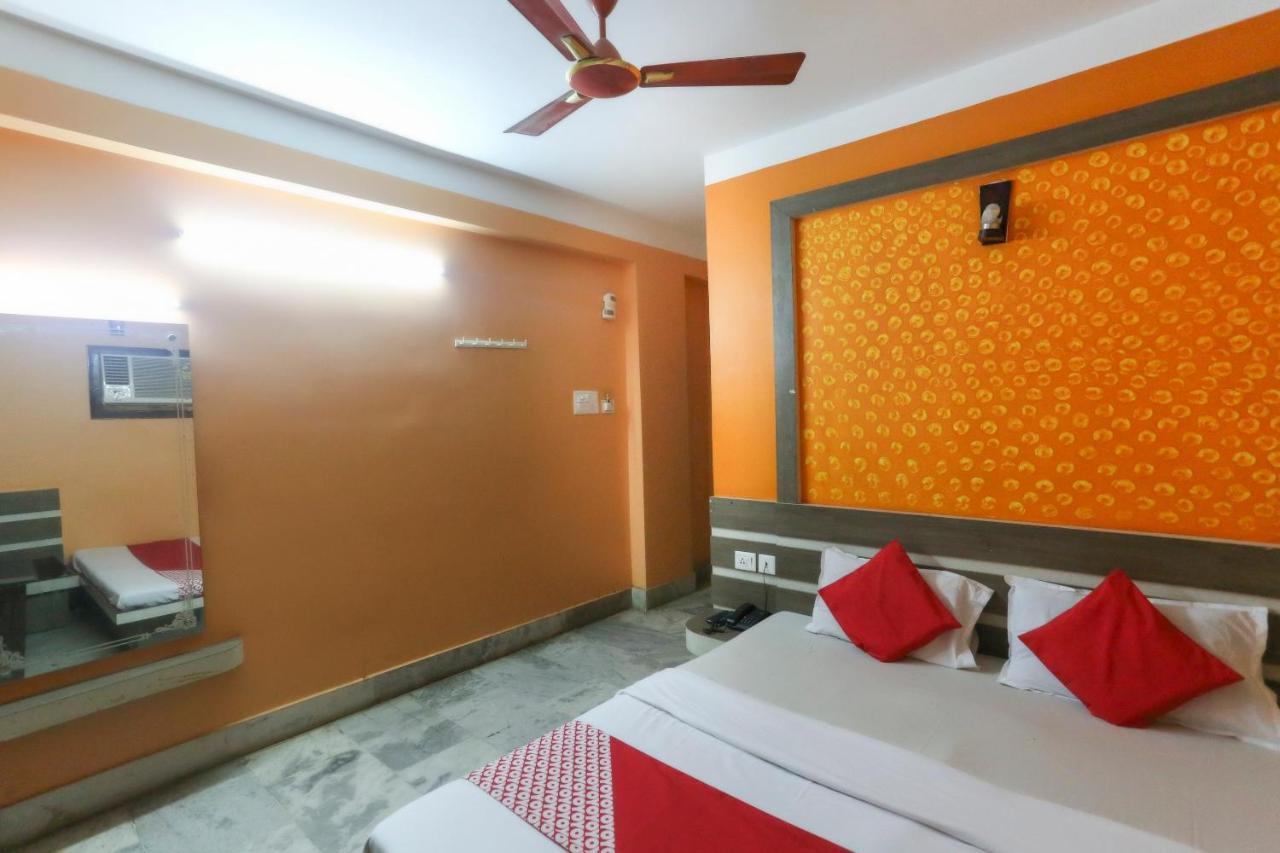 Oyo 60609 Hotel Tanushree Rampurhat Esterno foto