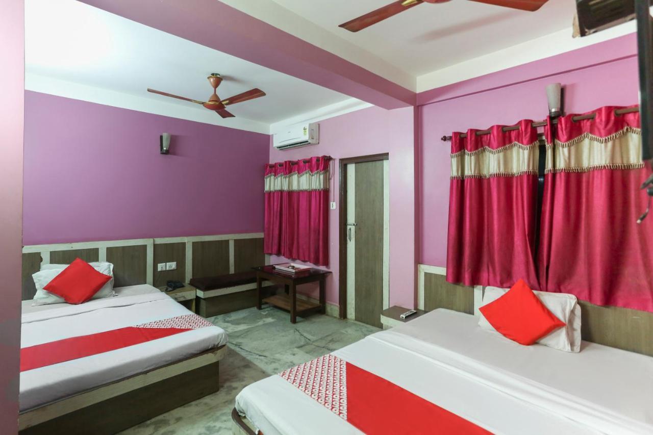 Oyo 60609 Hotel Tanushree Rampurhat Esterno foto