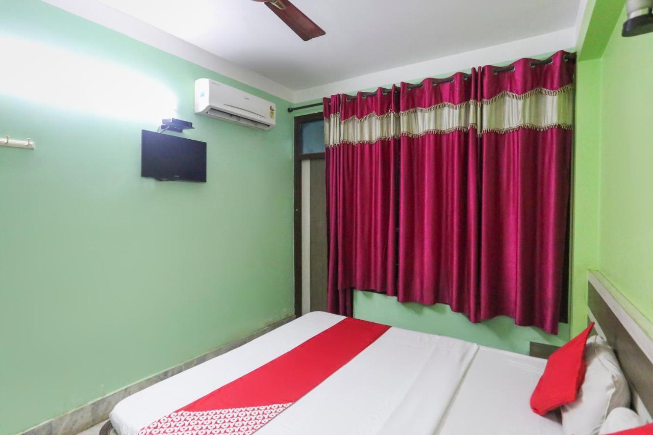 Oyo 60609 Hotel Tanushree Rampurhat Esterno foto